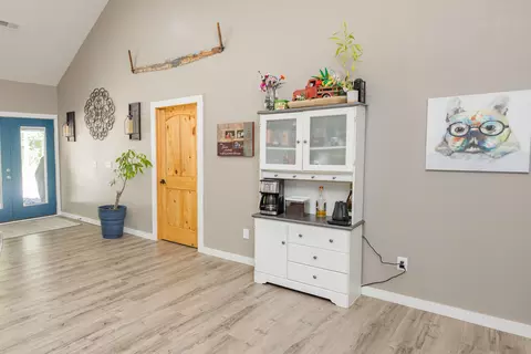 Entry Way - 7128 E Farm Road 84, Strafford, MO 65757 photo 2 of 5