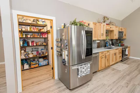 Kitchen - 7128 E Farm Road 84, Strafford, MO 65757 photo 3 of 4