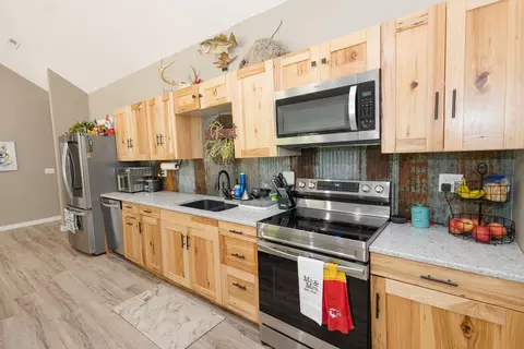 Kitchen - 7128 E Farm Road 84, Strafford, MO 65757 photo 2 of 4