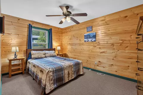Bedroom - 375 Edgewater Cir, Forsyth, MO 65653 photo 1 of 4