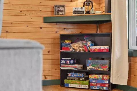 Living - 375 Edgewater Cir, Forsyth, MO 65653 photo 5 of 5