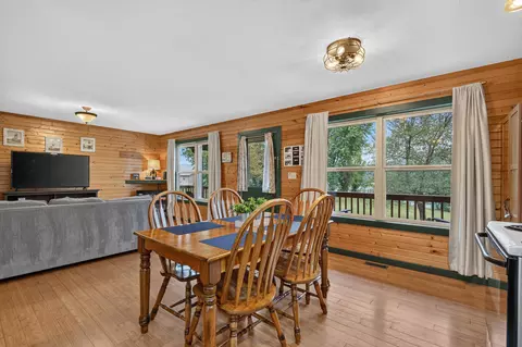 Dining - 375 Edgewater Cir, Forsyth, MO 65653 photo 3 of 3