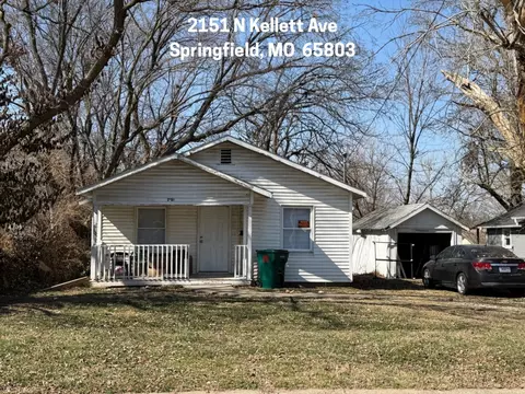 Exterior - 1033 E Mcgee St, Springfield, MO 65807 photo 5 of 7