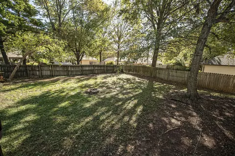 Exterior - 5646 S Jefferson Ave, Springfield, MO 65810 photo 4 of 7