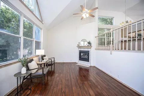 Living - 5646 S Jefferson Ave, Springfield, MO 65810 photo 1 of 4