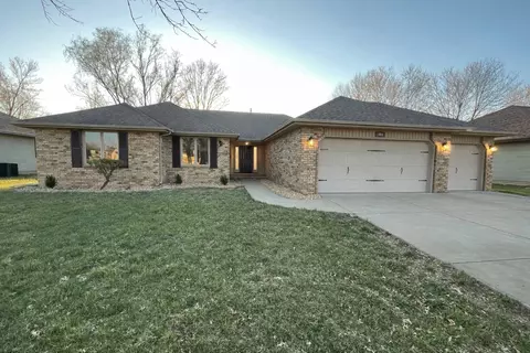 301 N Meadow St, Nixa, MO 65714