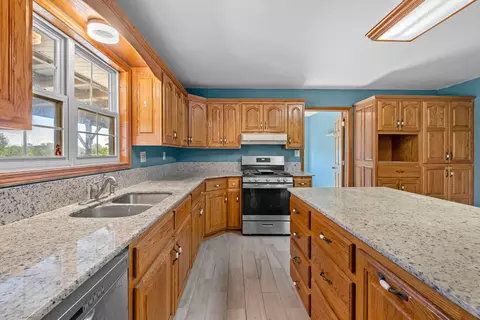 Kitchen - 727 Banner Rd, Goodman, MO 64843 photo 3 of 3