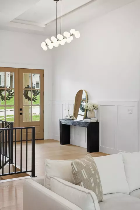 Entry Way - 5940 S Clay Ave, Springfield, MO 65810 photo 1 of 4
