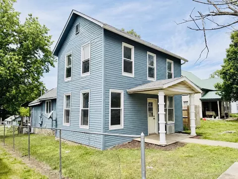207 N Myrtle St, Pierce City, MO 65723