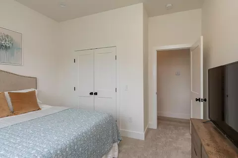 Bedroom - 6139 S Dollison Ave, Springfield, MO 65810 photo 6 of 8