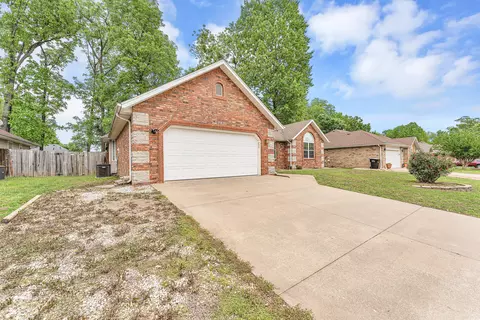 Exterior - 3983 W Leisa St, Springfield, MO 65807 photo 3 of 12
