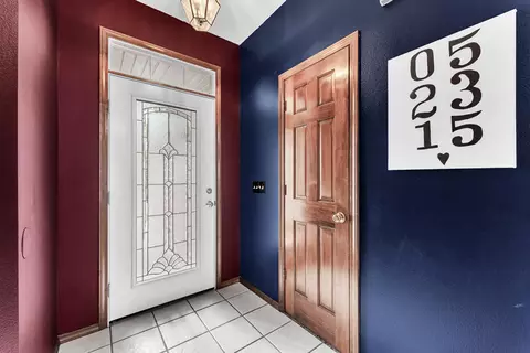 Entry Way - 3983 W Leisa St, Springfield, MO 65807 photo 1 of 2