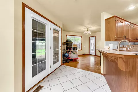 Entry Way - 3983 W Leisa St, Springfield, MO 65807 photo 2 of 2