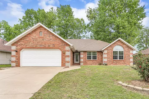 Exterior - 3983 W Leisa St, Springfield, MO 65807 photo 4 of 12