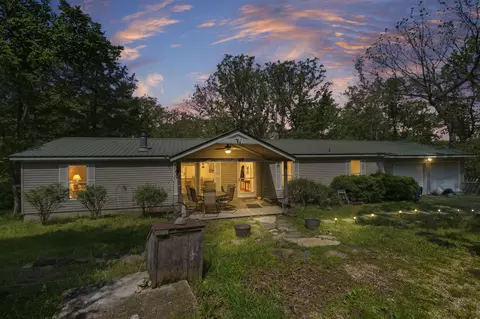 24608 Brookside Rd, Hermitage, MO 65668