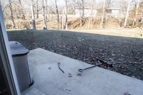 Exterior - 1580 Spring Hills St, Marshfield, MO 65706 photo 4 of 12