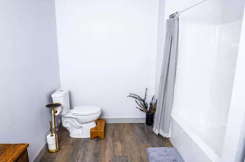 Bath - 1580 Spring Hills St, Marshfield, MO 65706 photo 5 of 5