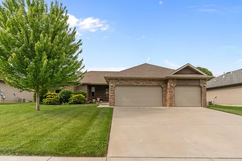 Exterior - 1925 E Maricopa Ave, Ozark, MO 65721 photo 2 of 11