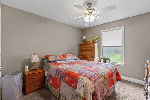 Bedroom - 1925 E Maricopa Ave, Ozark, MO 65721 photo 3 of 6