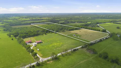 9017 N State Highway Z, Willard, MO 65781