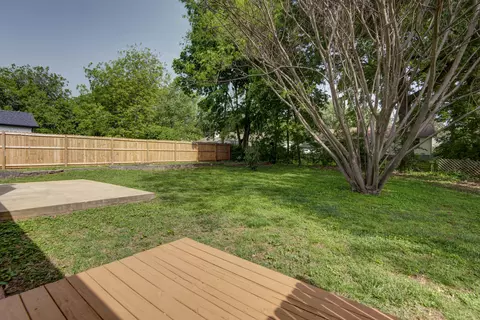 Exterior - 941 W Glenwood St, Springfield, MO 65807 photo 7 of 7
