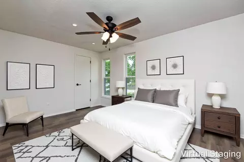 Bedroom - 941 W Glenwood St, Springfield, MO 65807 photo 1 of 5