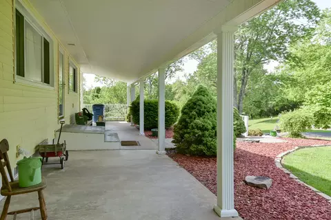 Exterior - 1338 Blackberry Ln, Crane, MO 65633 photo 2 of 13