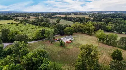 View/Area - 1338 Blackberry Ln, Crane, MO 65633 photo 2 of 6