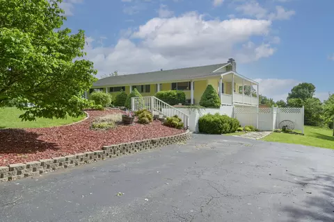 Exterior - 1338 Blackberry Ln, Crane, MO 65633 photo 6 of 13