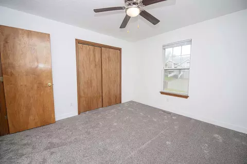 Bedroom - 2831 S Scotts Ln, Springfield, MO 65807 photo 5 of 8