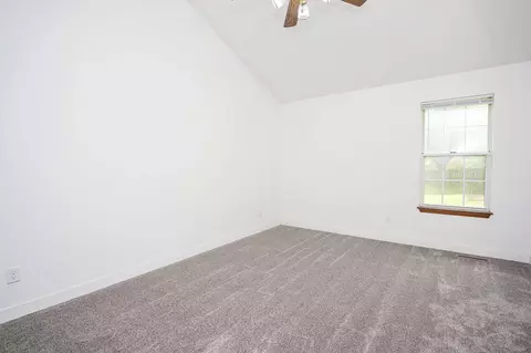 Bedroom - 2831 S Scotts Ln, Springfield, MO 65807 photo 7 of 8