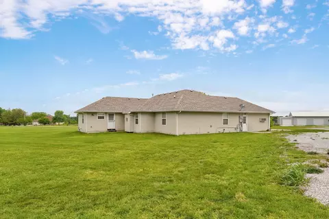 Exterior - 150 Shelbrae Ln, Clever, MO 65631 photo 5 of 8