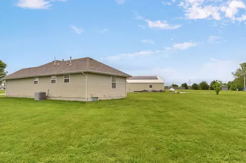 Exterior - 150 Shelbrae Ln, Clever, MO 65631 photo 8 of 8