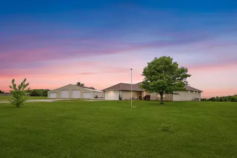 150 Shelbrae Ln, Clever, MO 65631