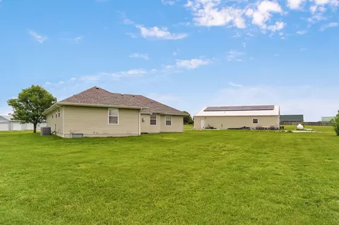 Exterior - 150 Shelbrae Ln, Clever, MO 65631 photo 7 of 8
