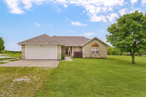 Exterior - 150 Shelbrae Ln, Clever, MO 65631 photo 2 of 8