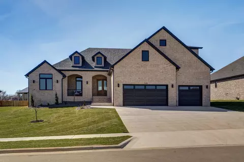 2045 N Silver Charm Ave, Springfield, MO 65802