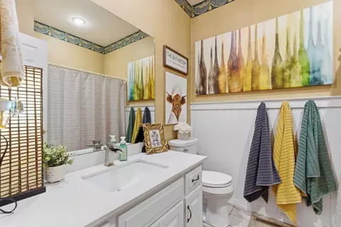 Bath - 4980 S Forest Ave, Springfield, MO 65810 photo 4 of 4