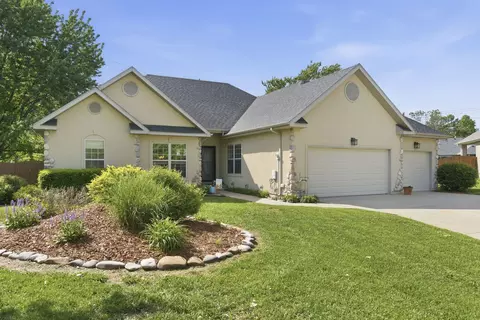 Exterior - 4980 S Forest Ave, Springfield, MO 65810 photo 2 of 7