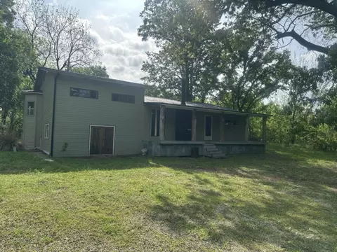 420 Saint John St, Thayer, MO 65791