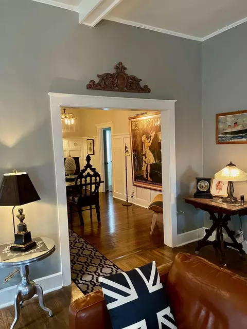 Entry Way - 1536 N Washington Ave, Springfield, MO 65803 photo 2 of 7