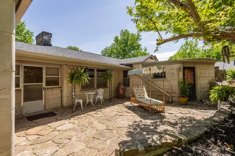 2391 S Brentwood Blvd, Springfield, MO 65804