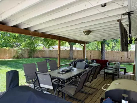 Exterior - 2474 S Virginia Ave, Springfield, MO 65807 photo 5 of 10