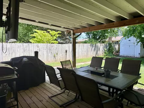 Exterior - 2474 S Virginia Ave, Springfield, MO 65807 photo 6 of 10