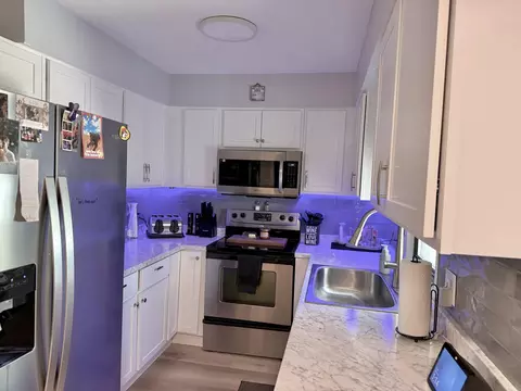 Kitchen - 2474 S Virginia Ave, Springfield, MO 65807 photo 1 of 4