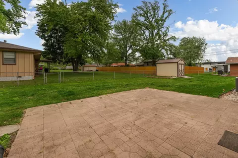 Exterior - 3321 E Whiteside St, Springfield, MO 65804 photo 6 of 11