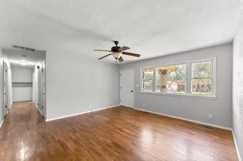 Living - 3321 E Whiteside St, Springfield, MO 65804 photo 3 of 6