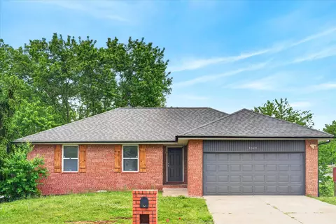 Exterior - 3349 W Deerfield St, Springfield, MO 65807 photo 2 of 9