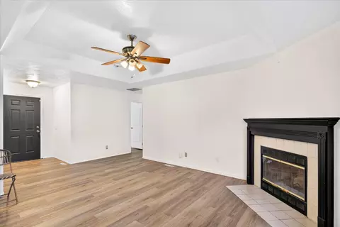 Living - 3349 W Deerfield St, Springfield, MO 65807 photo 1 of 7