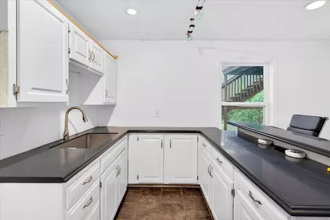 Kitchen - 3349 W Deerfield St, Springfield, MO 65807 photo 3 of 3